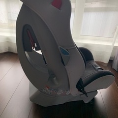 combiチャイルドシートの画像