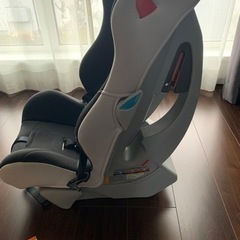combiチャイルドシートの画像