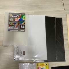 【値下げしました】プラ板、アクリル板、デコパネ白黒の画像