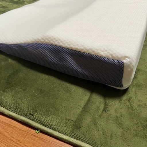美品　ダブル　安眠枕　トゥルースリーパー　カバー付き　やわらかめ　低反発　まくら　ダブル