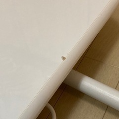 ガス圧式 昇降式 テーブル 白  の画像