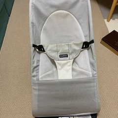 お話し中※ベビービョルン メッシュ バウンサー  グレーの画像