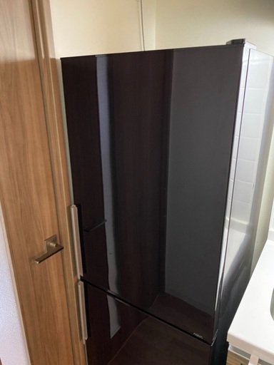 お譲り先が決まりました。冷蔵庫 1000円 取りに来てくれる方優先
