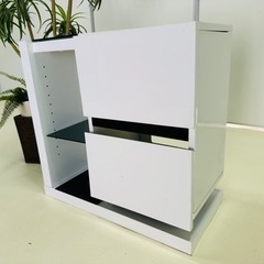 キャビネットサイドラック 扉収納 ホワイト 鏡面仕上げの画像