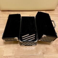 メイクボックス☆黒☆収納力抜群の画像