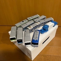 プラレール4点と無印良品の収納箱セット 【取りに来て頂ける方のみ】の画像