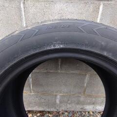 車のパーツ タイヤ、ホイールの画像