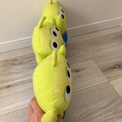 【ディズニー】リトルグリーンメン ３連 クッションの画像