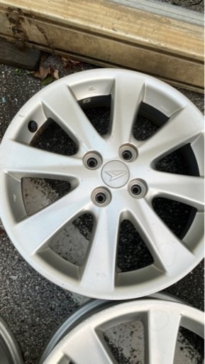 車のパーツ タイヤ、ホイール