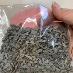 多肉植物　アガベ　サボテン　化粧石　瓦チップ