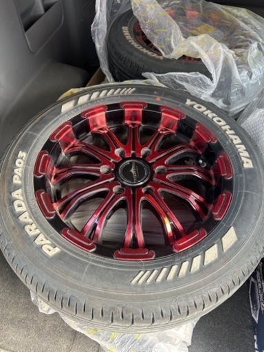 ハイエース　タイヤホイール値段相談受け付けます