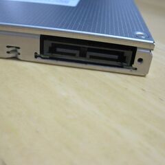 DVDマルチドライブ　ベゼル付き・外付けドライブ用USBコード付き　SATA厚さ12.5mm 動作品の画像