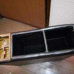 車のパーツの画像