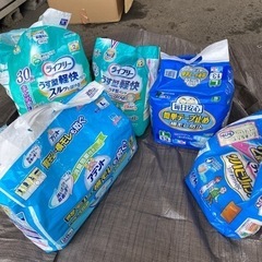 Lサイズ　大人用パンツなど　開封済み