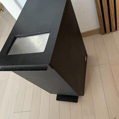 ゴミ箱の画像