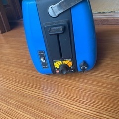 レトロ過ぎるパン焼き器：ジャンクの画像