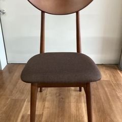 椅子　￥2000【町田市再生家具】240029