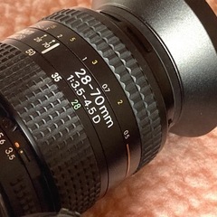 Nikonデジタル一眼レフダブルズームキットの画像