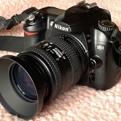Nikonデジタル一眼レフダブルズームキットの画像