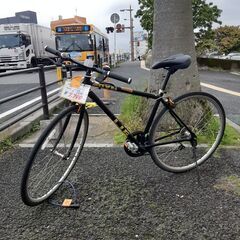 リサイクルショップどりーむ天保山店　No1089　自転車　クロスバイク　ギア不動(´;ω;｀)　２８インチの画像