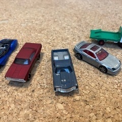 HOTWHEELS / トミカ