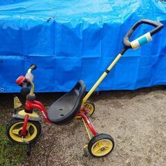 値下げ　プッキー幼児用三輪車(ドイツ製)、手押し棒付き