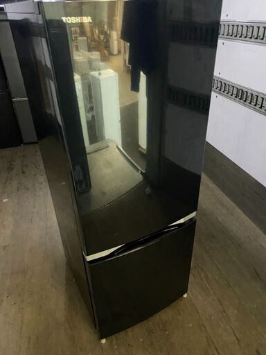 北九州市内配送無料店2020年式　ハイセンス 冷蔵庫 幅48cm 150L パールブラック HR-D15CB 2ドア 右開き 自動霜取り コンパクト