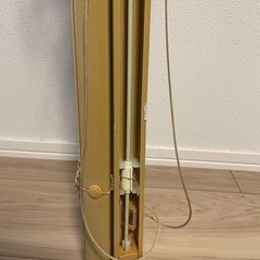 ブラインド　ベージュの画像