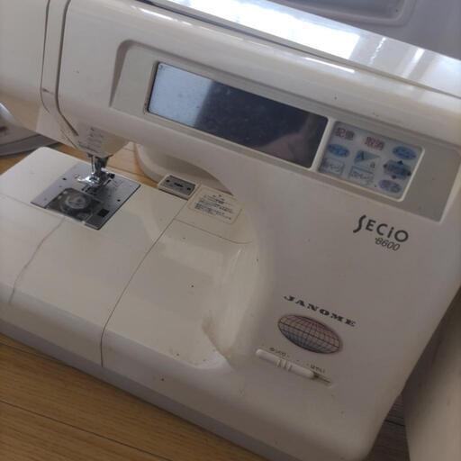 ジャノメ JANOME  SECio 8600 ミシン