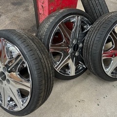 車のパーツ タイヤ、ホイールの画像