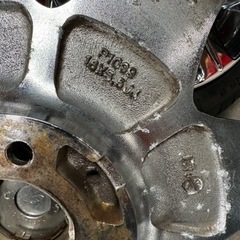 車のパーツ タイヤ、ホイールの画像