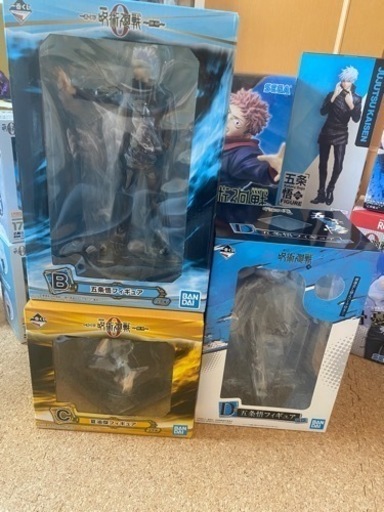 呪術廻戦フィギュア、アクリルスタンドなど