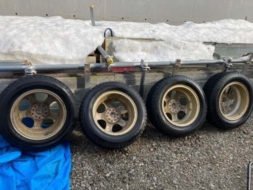 車のパーツ タイヤ、ホイール