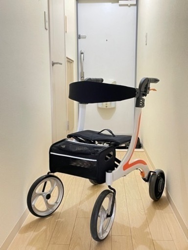 【決まりました】カワムラサイクルKW41歩行車　中古美品