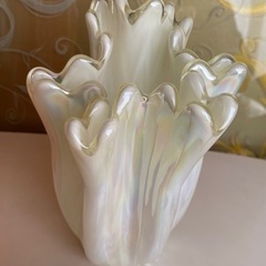 KURATAクラタクラフトガラス　パールホワイト 花瓶 花器  ガラス花瓶 フラワーベースの画像