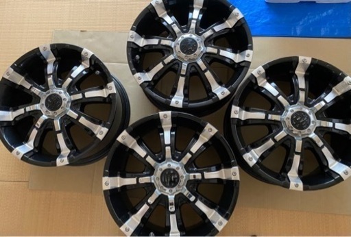 車のパーツ タイヤ、ホイール