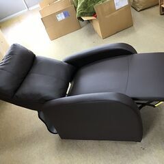 サロン用リクライニングチェア。マツエクやアイブロウフェイシャルエステ等の画像