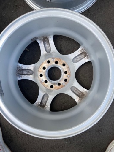 車のパーツ タイヤ、ホイール
