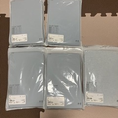 ユニクロTシャツ5点セットの画像