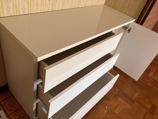　【7/11値下】ニトリ　家具 収納家具 ローチェスト　白　鏡面