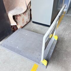 低騒音キャスター付き台車 静CARRY P-300DX 荷重30...
