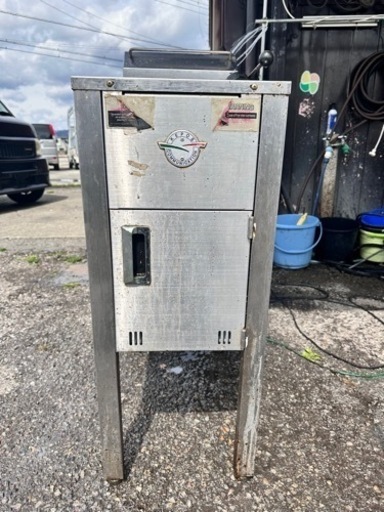 値下げ　フライヤー　大容量　200V