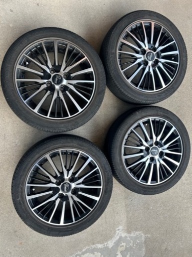 商談中　車のパーツ タイヤ、ホイール