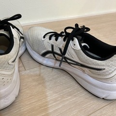アシックス⭐︎スニーカーの画像