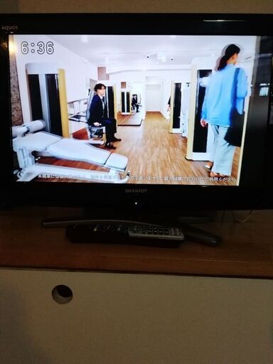 一人暮らしや子供部屋にどうですか？　26型　シャープ液晶テレビ　2011年製品