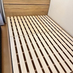 ダブルベッド　ナチュラル