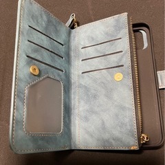 iPhone11promax専用ケース3つの画像