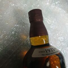 ②新品　未開封　-THE YAMAZAKI SINGLE MALT WHISKY-　サントリー シングルモルト ウイスキー 山崎NV 700ml 　箱無し 他の酒と交換も可能→（アードベッグ10年700ml－2本 　又は 　ラフロイグ 10年700ml－2本）の画像