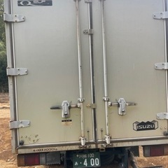 いすゞ　エルフ　2t箱ショート　車検残有りの画像