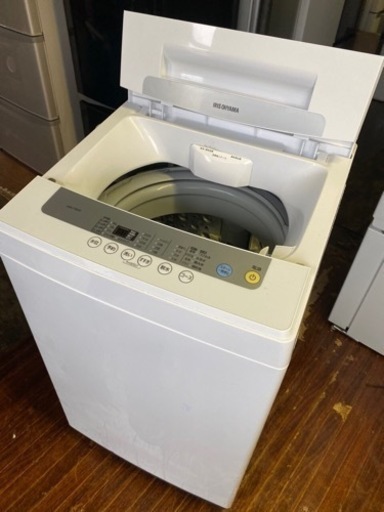 北九州市内配送無料　保証付き　2021年　アイリスオーヤマ 洗濯機 5kg 全自動 風乾燥 お急ぎコース ステンレス槽 ホワイトシルバー IAW-T502E